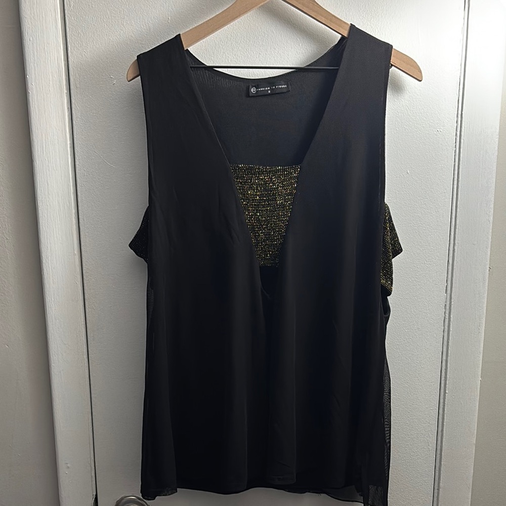 Black Sleeveless Top
